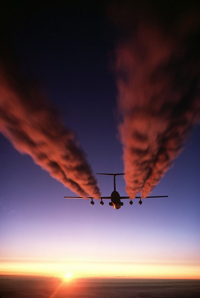 El crecimiento, las aerolíneas y la factura medioambiental